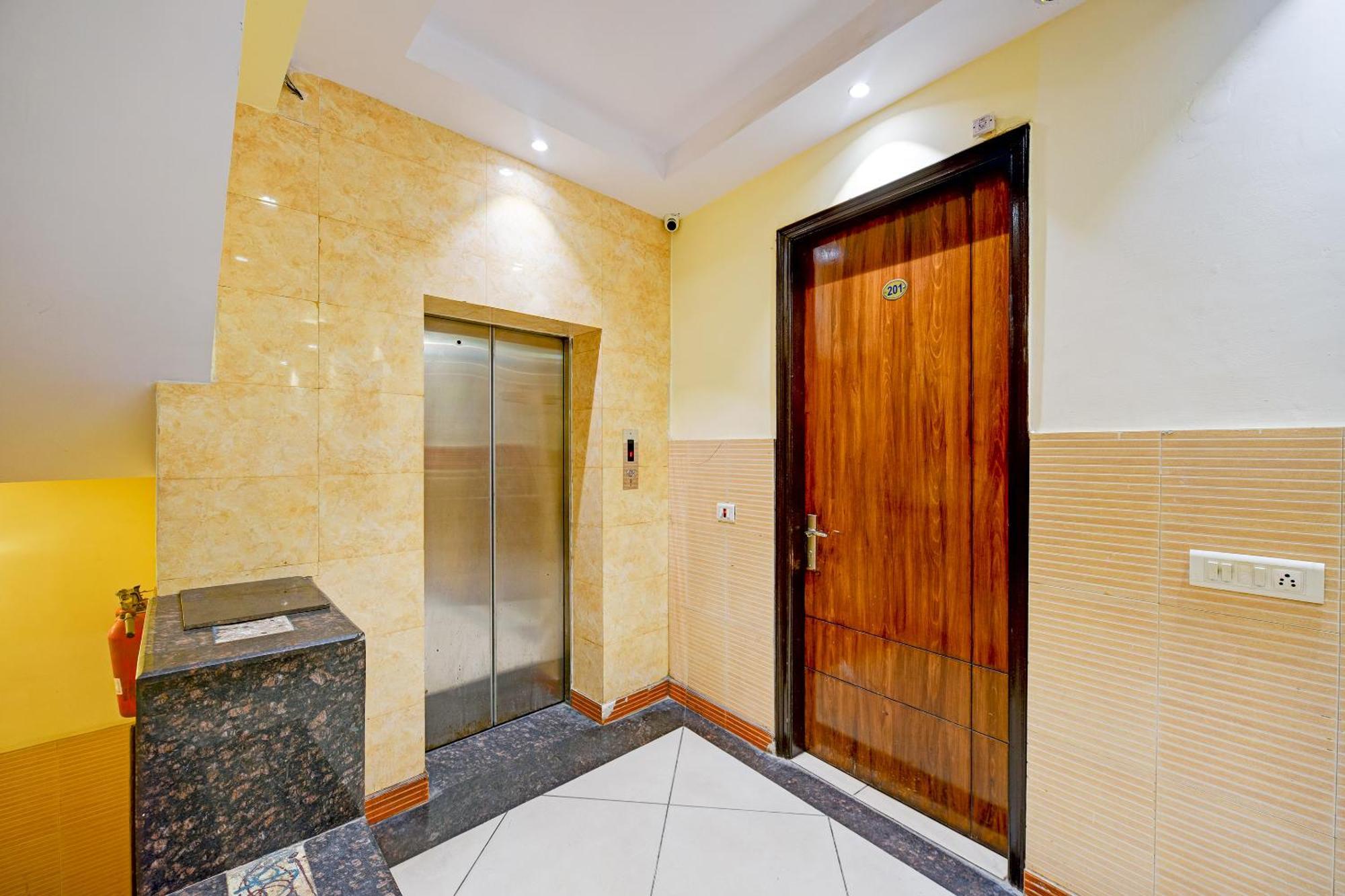 Hotel Le Grand - Walk-In From Rk Ashram Metro Station Neu-Delhi Exterior foto