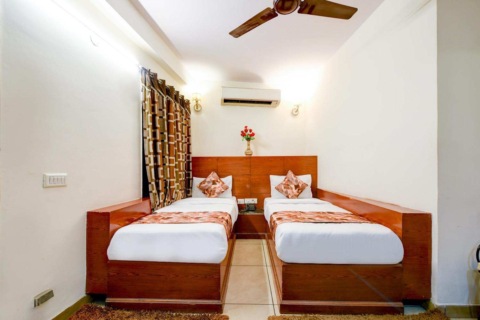 Hotel Le Grand - Walk-In From Rk Ashram Metro Station Neu-Delhi Exterior foto