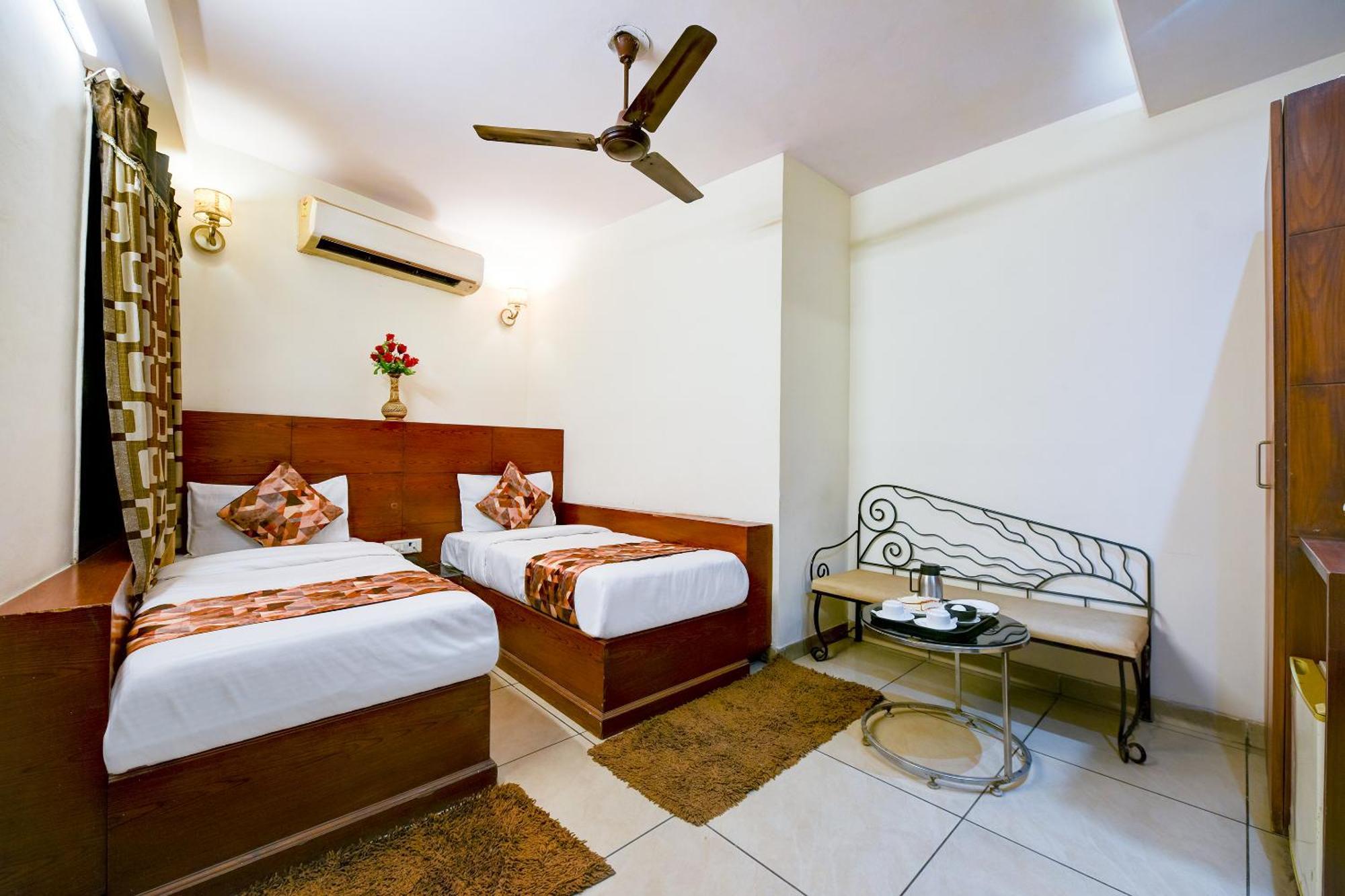 Hotel Le Grand - Walk-In From Rk Ashram Metro Station Neu-Delhi Exterior foto