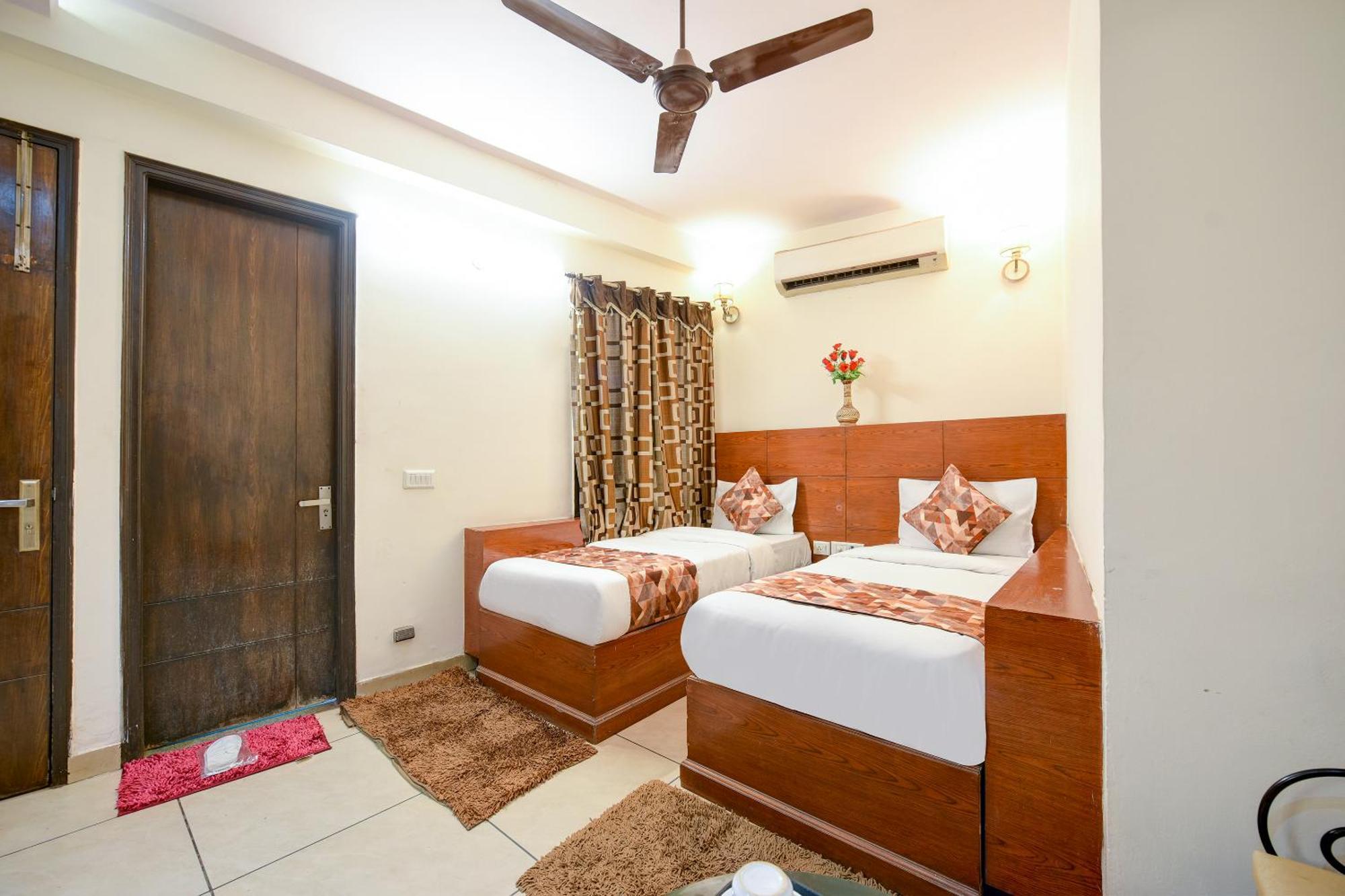 Hotel Le Grand - Walk-In From Rk Ashram Metro Station Neu-Delhi Exterior foto